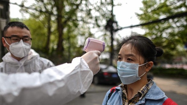 La transmisión comunitaria del coronavirus en Wuhan comenzó en enero