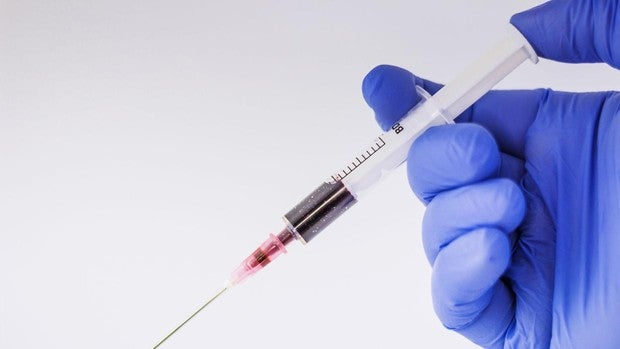 China inicia ensayos en humanos con dos vacunas para el coronavirus