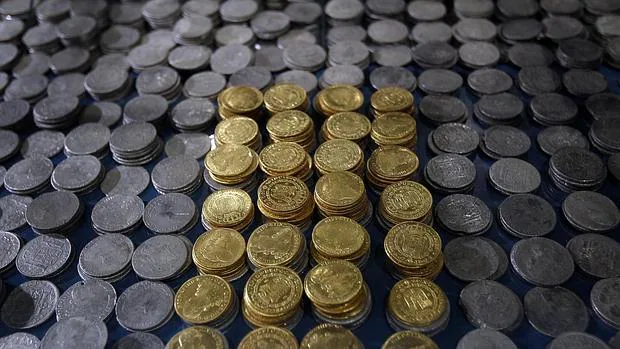 Vista parcial de las 30.000 monedas auténticas que se exponen