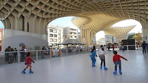 Pista de hielo artificial en las Setas de la Encarnación