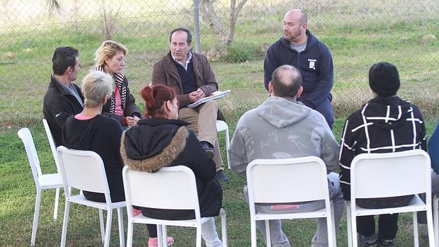 Una de las sesiones terapéuticas en la comunidad Poveda