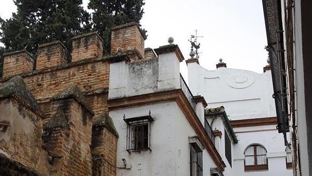 Sevilla desconocida: Veleta en una casa entre las calles Agua y Vida