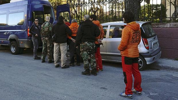 La acusación de tráfico de personas que pesa sobre los bomberos sevillanos puede acarrear 10 años de cárcel