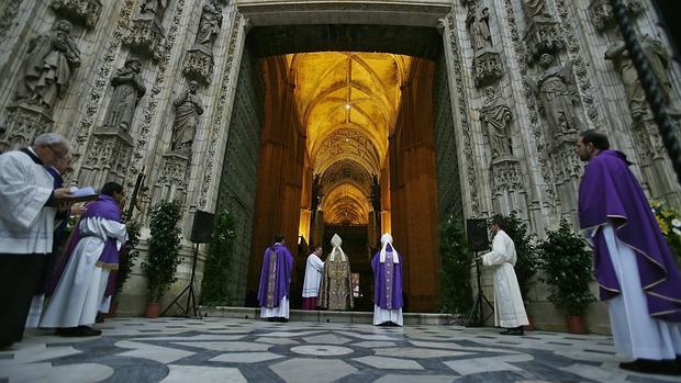 La Unesco ha elegido la Catedral de Sevilla como ejemplo de unión entre el turismo y la religión