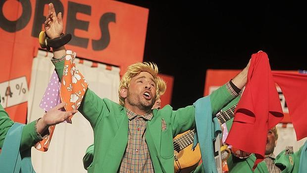 La chirigota sevillana «Dando la talla»: «Es un orgullo el apoyo en las redes, pero no nos gusta la polémica»