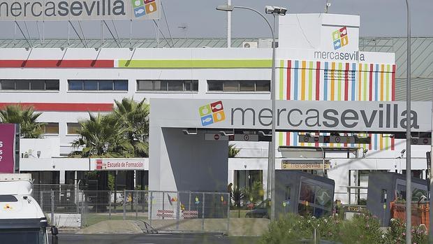 Entrada a Mercasevilla, mercado mayorista situado junto a la A-92