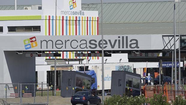 Entrada al mercado central de Sevilla