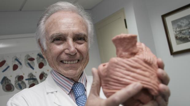 José María Cruz Fernández, jefe de Cardiología del Hospital Virgen Macarena