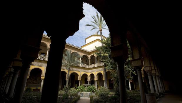 Uno de los patios de la Casa de las Dueñas