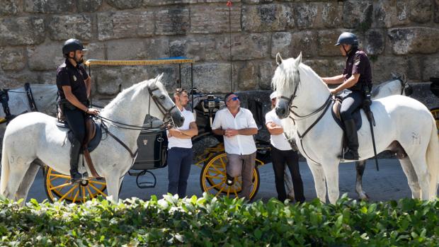 El intenso calor acompañará a Obama durante su breve estancia en la ciudad de Sevilla