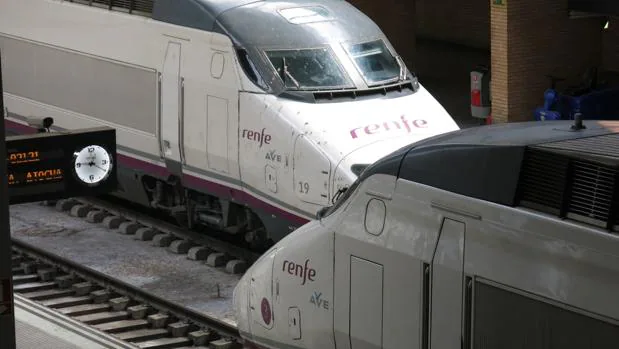 Los trenes AVE que viajen entre Sevilla y Madrid ya no devolverán el importe del billete por retrasos de 5 minutos