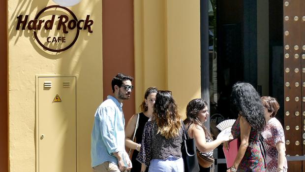 Así es el Hard Rock Cafe Sevilla que ya ha abierto sus puertas al público