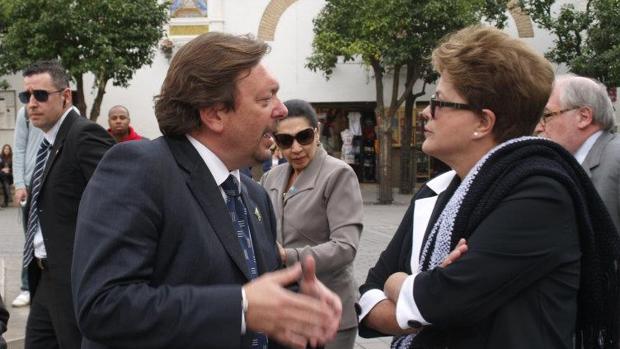 Ballesteros, en la visita que hizo a Sevilla Dilma Rouseff