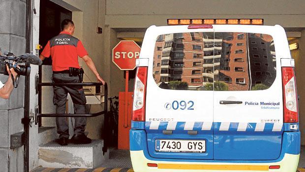 Traslado al Palacio de Justicia Navarra de uno de los detenidos