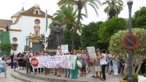 Movilizaciones contra el cierre de la residencia en 2012