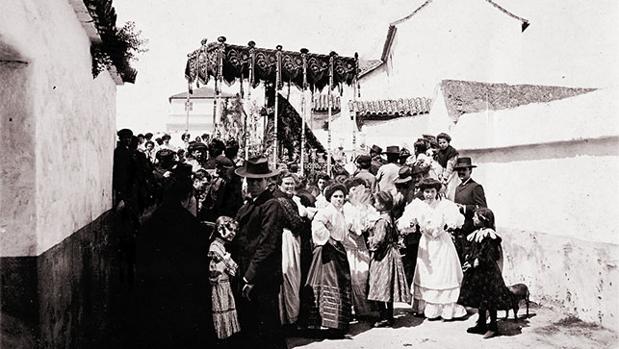 La peculiar concesión del título de «fervorosa» a la Macarena