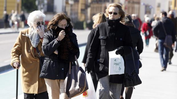 Pese a que el ambiente será soleado, las temperaturas caerán progresivamente en Sevilla