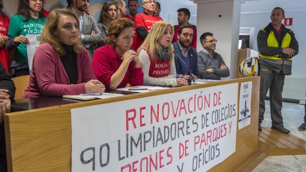 Piden la renovación de los 90 contratos de peones