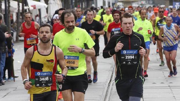 ¿Has corrido el Maratón de Sevilla? ¡Búscate en las imágenes! (II)