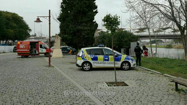 Los Bomberos han sacado el cuerpo del río