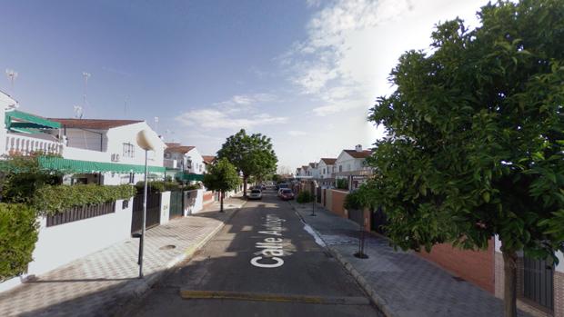 La calle de Sevilla Este donde fue detenido el ladrón