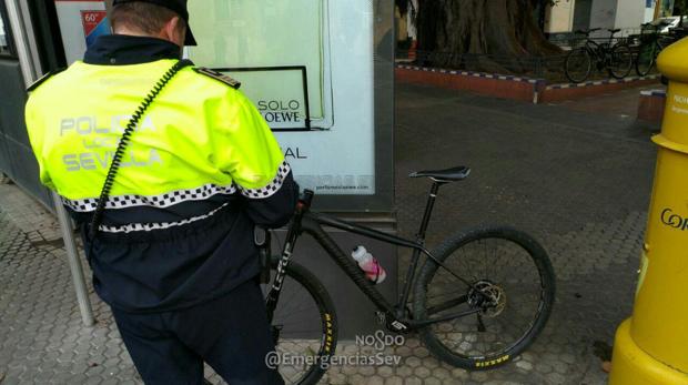 A la carrera por el Centro de Sevilla para dar caza al ladrón que le robó una bicicleta de casi 5.000 euros