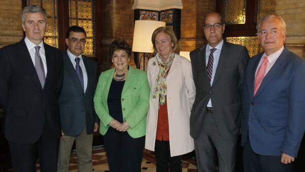 Francisco Robles, Paloma Gómez Borrero y Catalina Luca de Tena