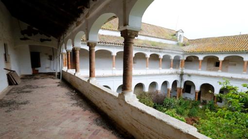 ¿Dónde están y cuánto cuestan las casas-palacio a la venta en Sevilla?