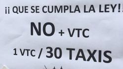 Los taxistas pide que se cumpla la Ley y no haya más de un vehículo de alquiler con conductor por cada 30 taxis