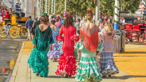 Volantes y complementos de última hora para su traje de flamenca