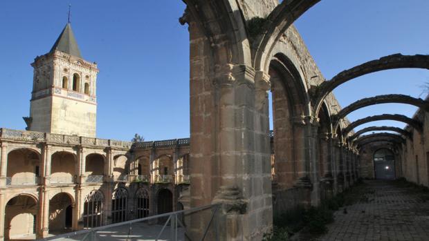 El monasterio de San Jerónimo de Buenavista fue restaurado y reabierto en 2014.