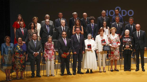 Cristina Hoyos, Plácido Domingo y Manuel Losada Villasante, nuevos «hijos» de Sevilla