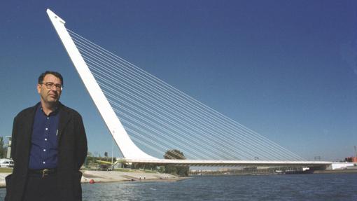 Calatrava, junto a su puente recién inaugurado