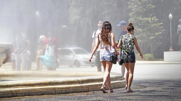 La Aemet mantiene el aviso naranja por calor en Sevilla durante todo el fin de semana