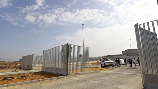 Entrada del recinto en la que se colocarán las casetas de vigilancia