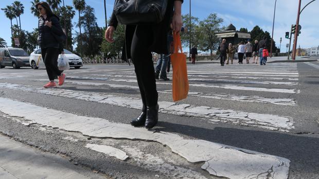 El asfaltado del Paseo Colón provocará cortes de tráfico de once horas a partir de este domingo 2 de julio