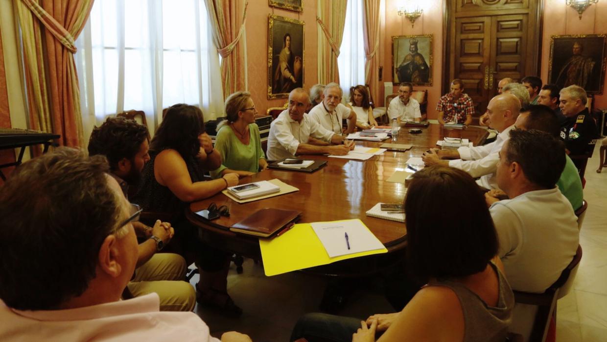 El concejal Antonio Muñoz, reunido con los responsables de las zonas verdes