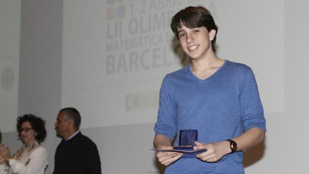 Un estudiante sevillano consigue la mención de honor en la LVIII Olimpiada Matemática Internacional