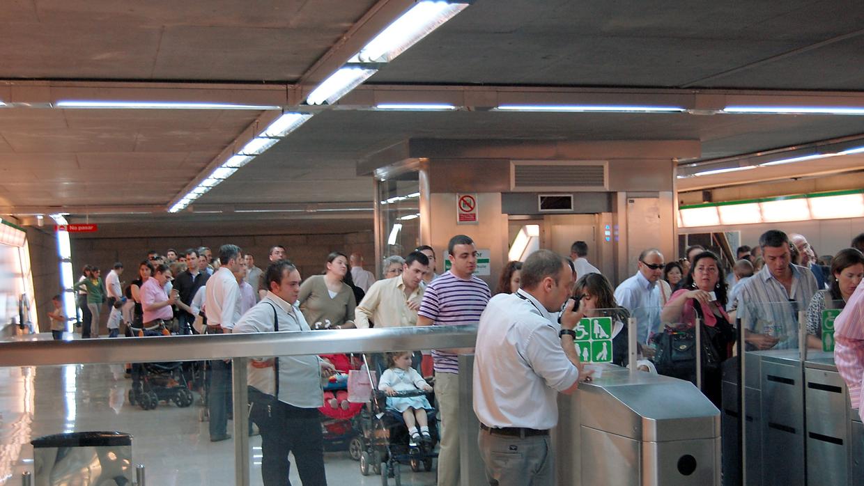 Accesos al Metro