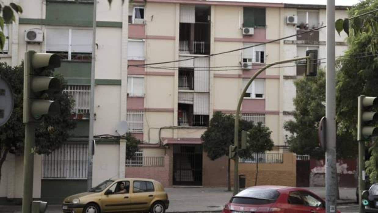 Bloque de pisos de Los Pajaritos donde se produjo el apuñalamiento mortal