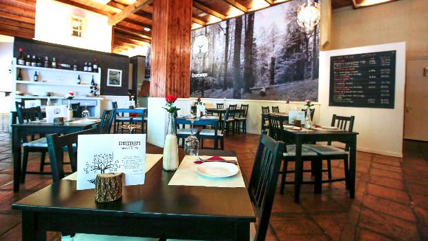 Por qué deberías tomarte unas tapas y unos vinos en Initium