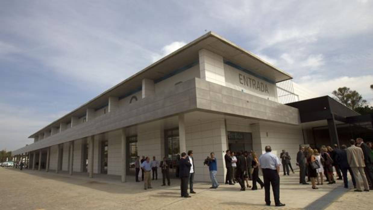 Edificio que acoge el acuario de Sevilla en el muelle de las Delicias desde septiembre de 2014