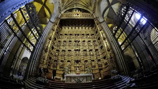 Retablo del altar mayor de la Catedral hispalense