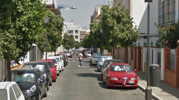 Herido un joven de 20 años al recibir una puñalada en el tórax en una pelea en Sevilla