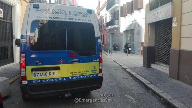 Un conductor alemán ebrio y sin carné atropella a un hombre en Sevilla