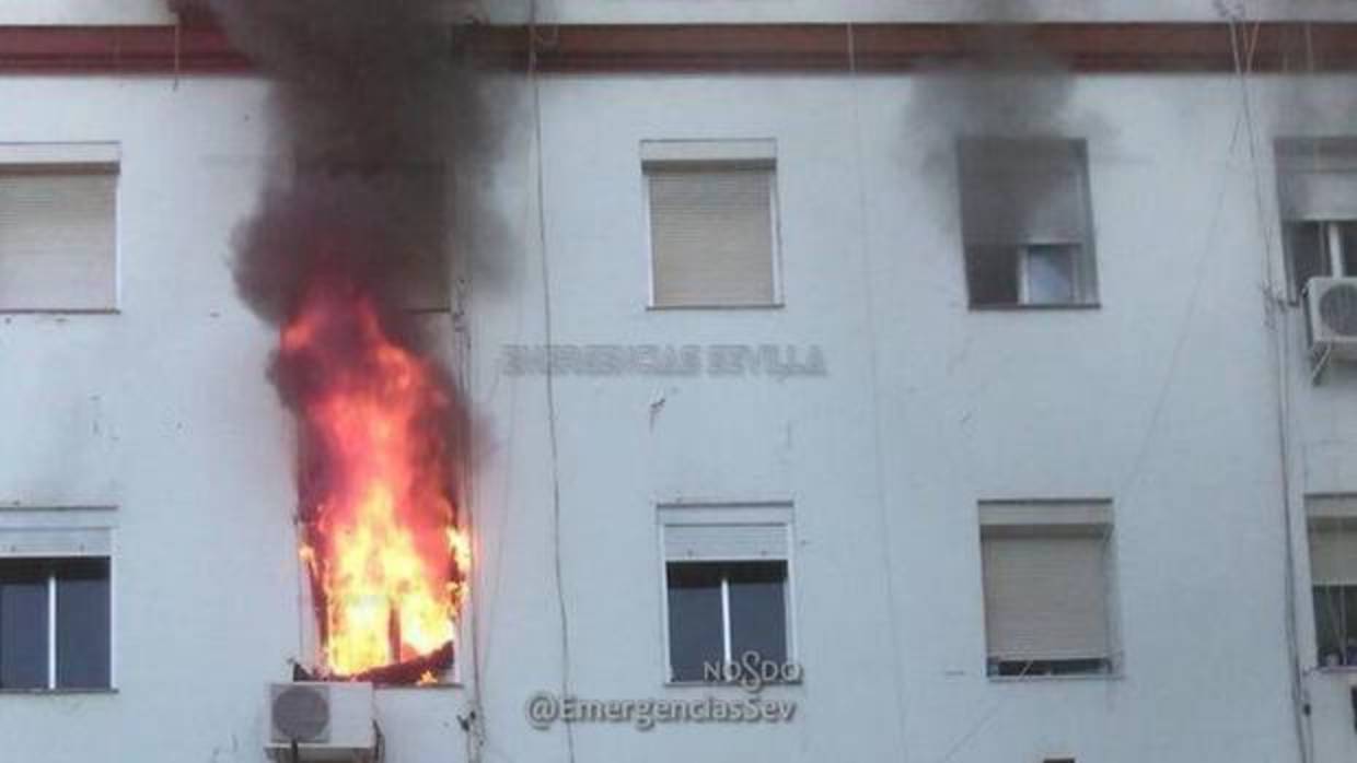 El incendio ha afectado al piso por completo