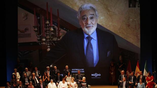 El aniversario de la Expo termina hoy con la entrega de su medalla de Sevilla a Plácido Domingo