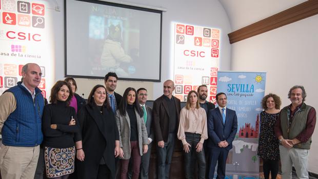 «Sevilla con los peques» presenta la Guía de Navidad que recoge la programación para familias con niños