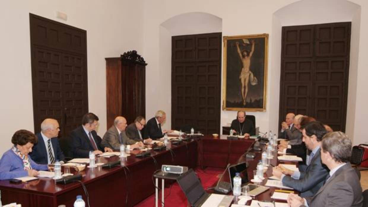 Junta de patronos presidida por monseñor Juan José Asenjo