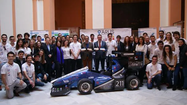 Los ingenieros sevillanos buscan la supremacía en la «Fórmula 1 estudiantil»